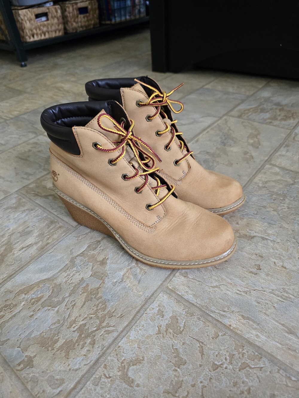 Timberland Women's Tan Nubuck Lace-Up Wedge Boots with Black Collar